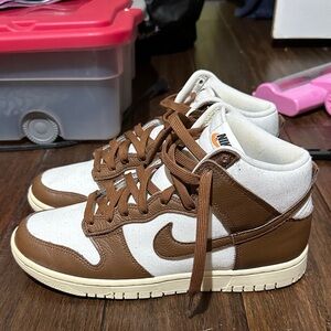 Nike Kids Tan and White High-Top Sneakers